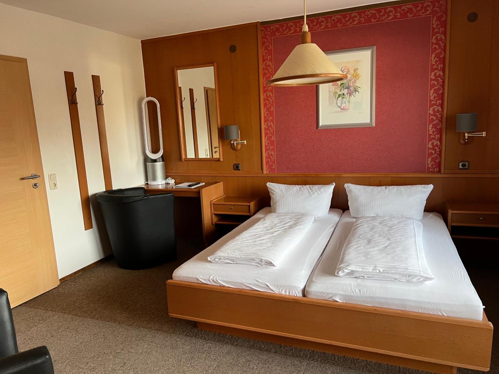 Hotel Wettlaufer Homberg  Exterior photo